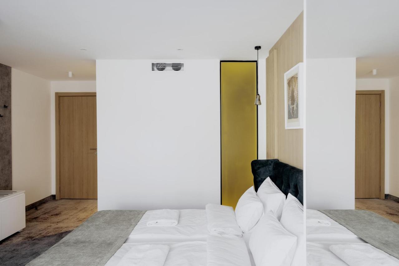 Boutique Macchiato Rooms Újvidék Kültér fotó
